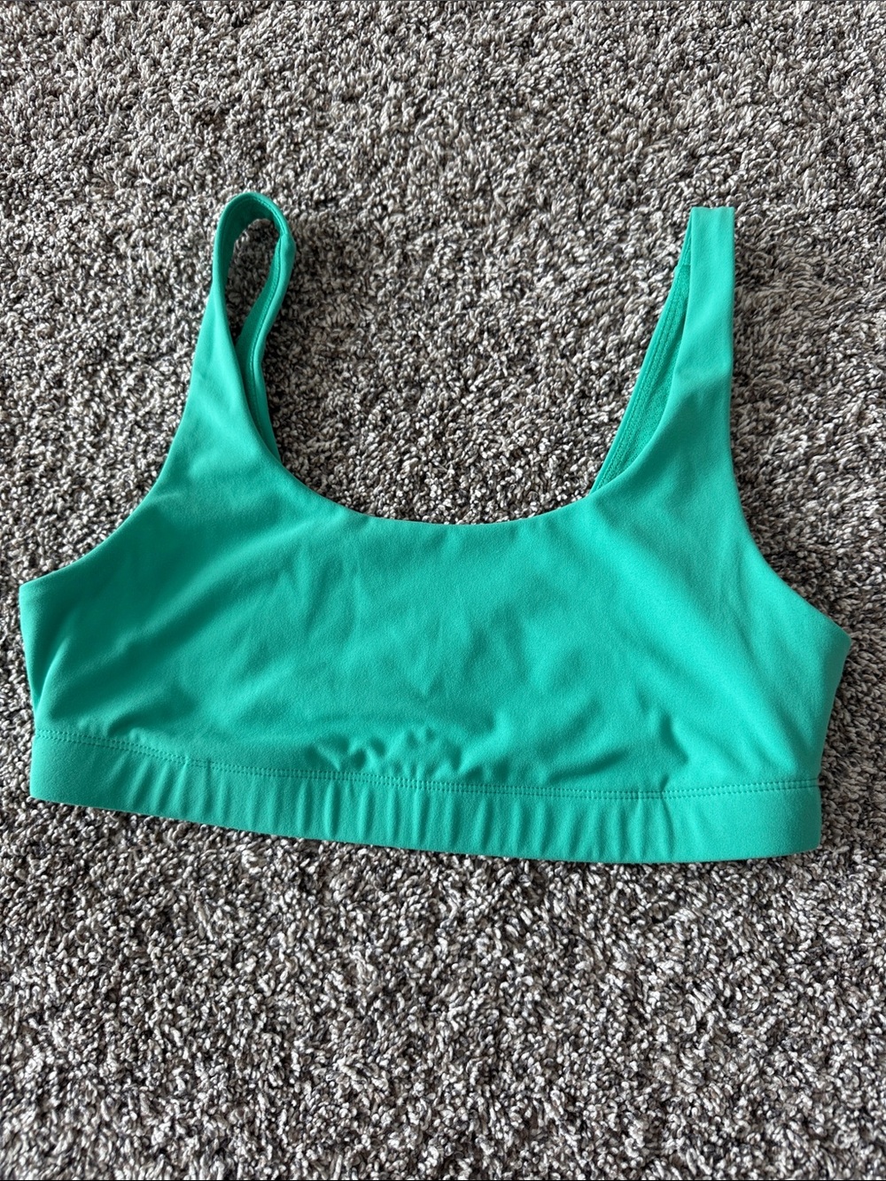 Vuori green sports bra